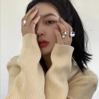 沉默不语的顾小姐